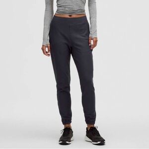 Lululemon Adapted State HR Fleece Jogger pant black in excellent condition 10